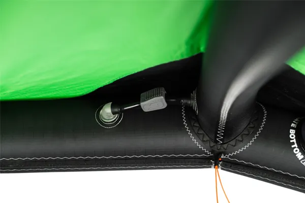 Vzpěry napojené přímo do náběžky