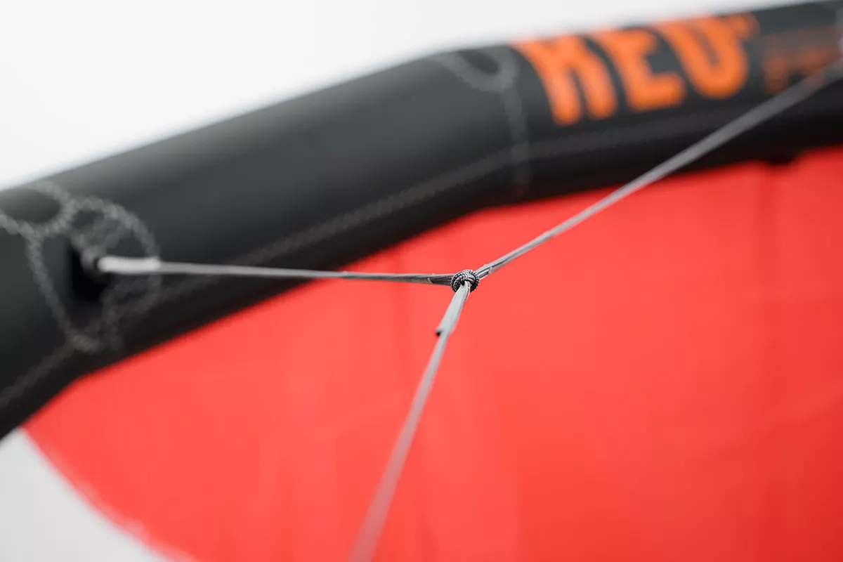 WHAT’S NEW ON THE V7? 

New refined design and sail control
Transverse sail shaping results in a c