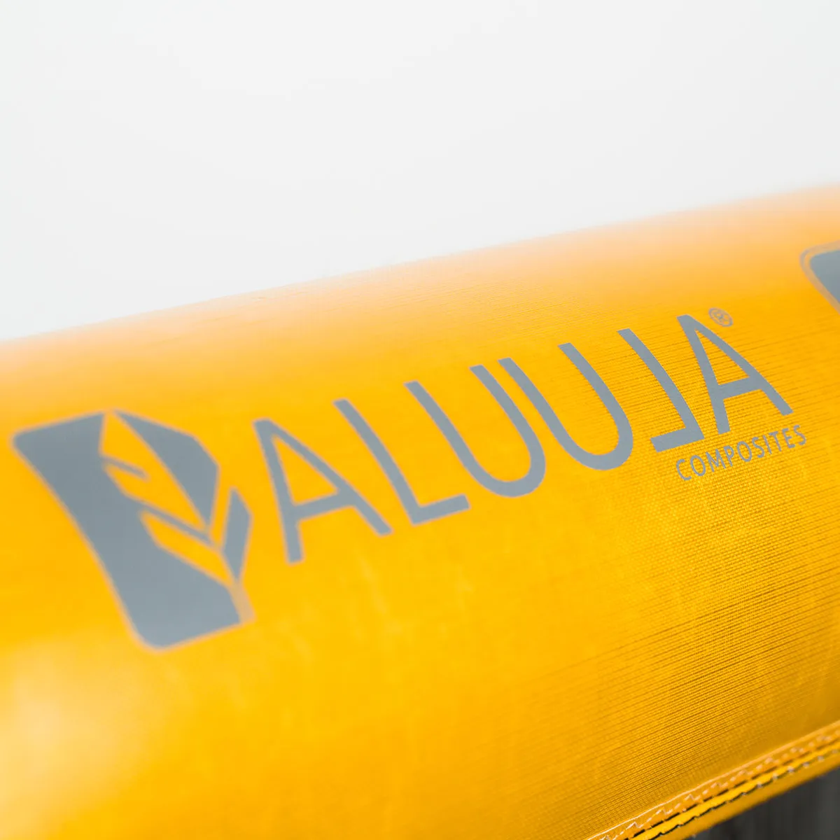 ULTRA-X – TRUE WEIGHT LOSS GAINS
The Ultra-X Aluula airframe material weighs 82g per m², whic